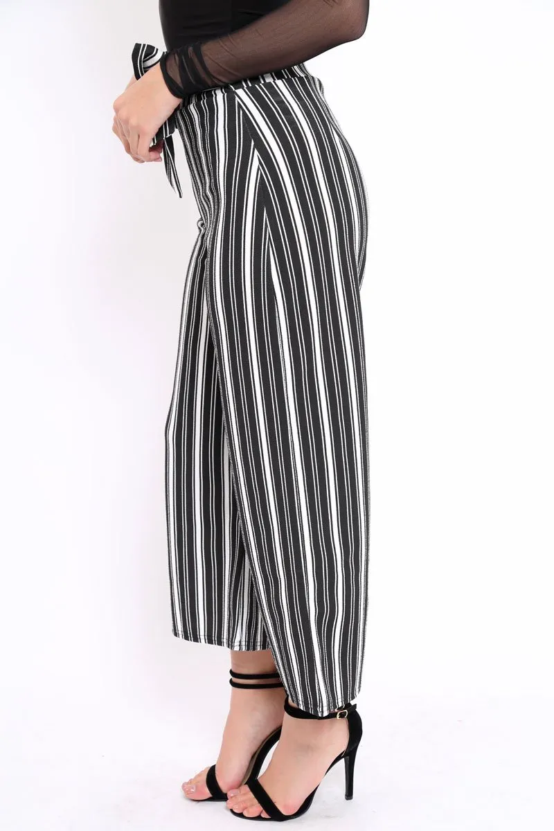 Black and White Striped Cropped Trousers - Daphni