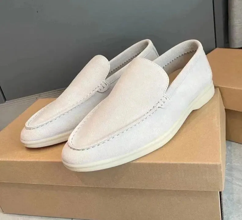 Suede elegant loafers